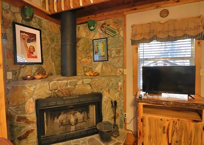 Oktoberfest Themed Cabin In Woods Stream #14